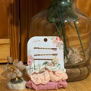 Butterfly Dsigns Boho Floral Lace Hair Accessory Set